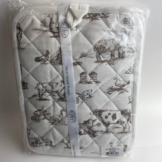 Farm Family Pot Holders by Ideal Home Range