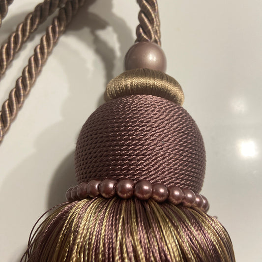 Rivers Nile Tieback by Troynorth