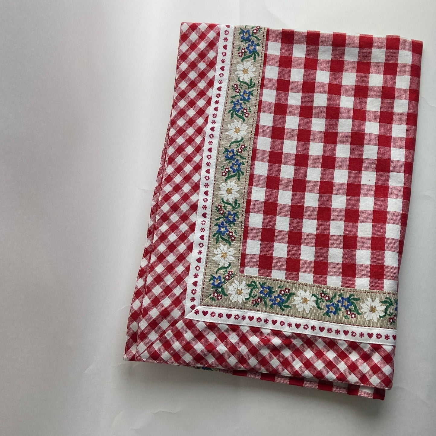 Table Runner by Clayre & Eef