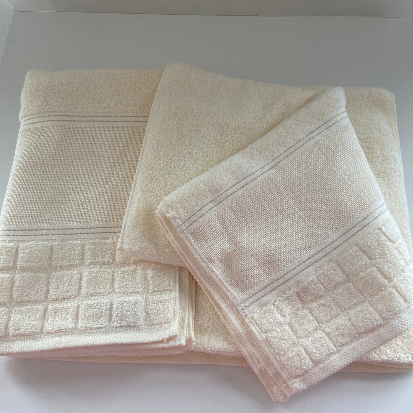 Chelsea Towel by Bomdia Prestige