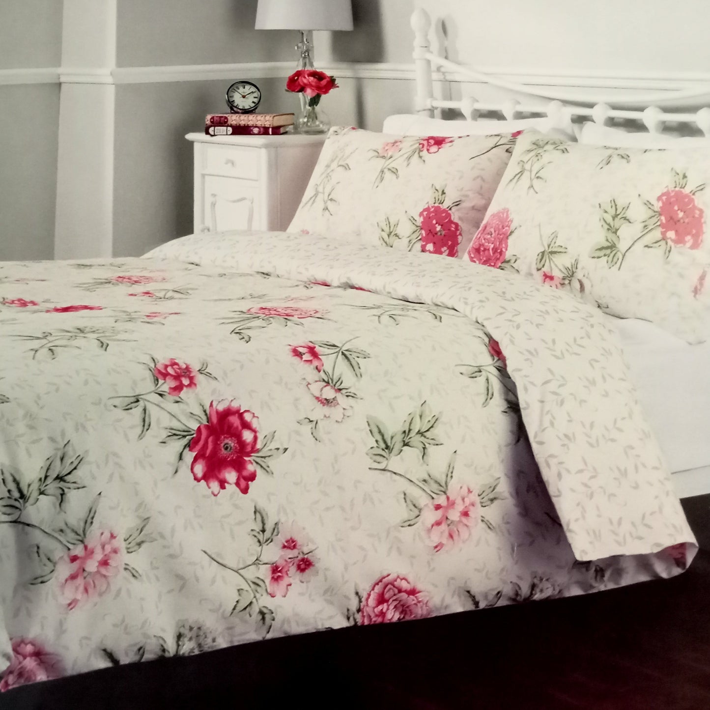 Nancy Duvet Set by Pure Opulence