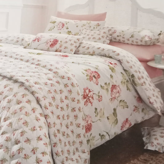 Ava Duvet Set by Janet Reger