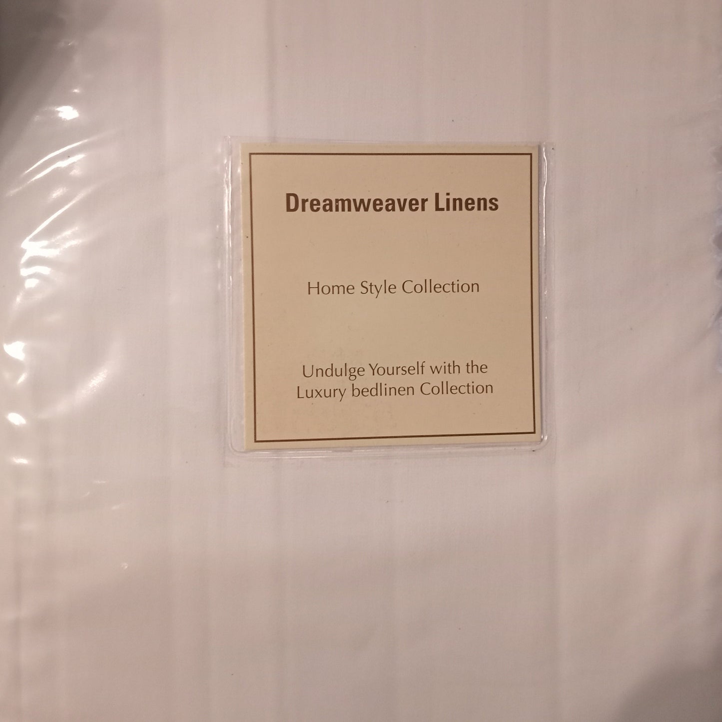 Fitted Sheet by Dreamweaver Linens