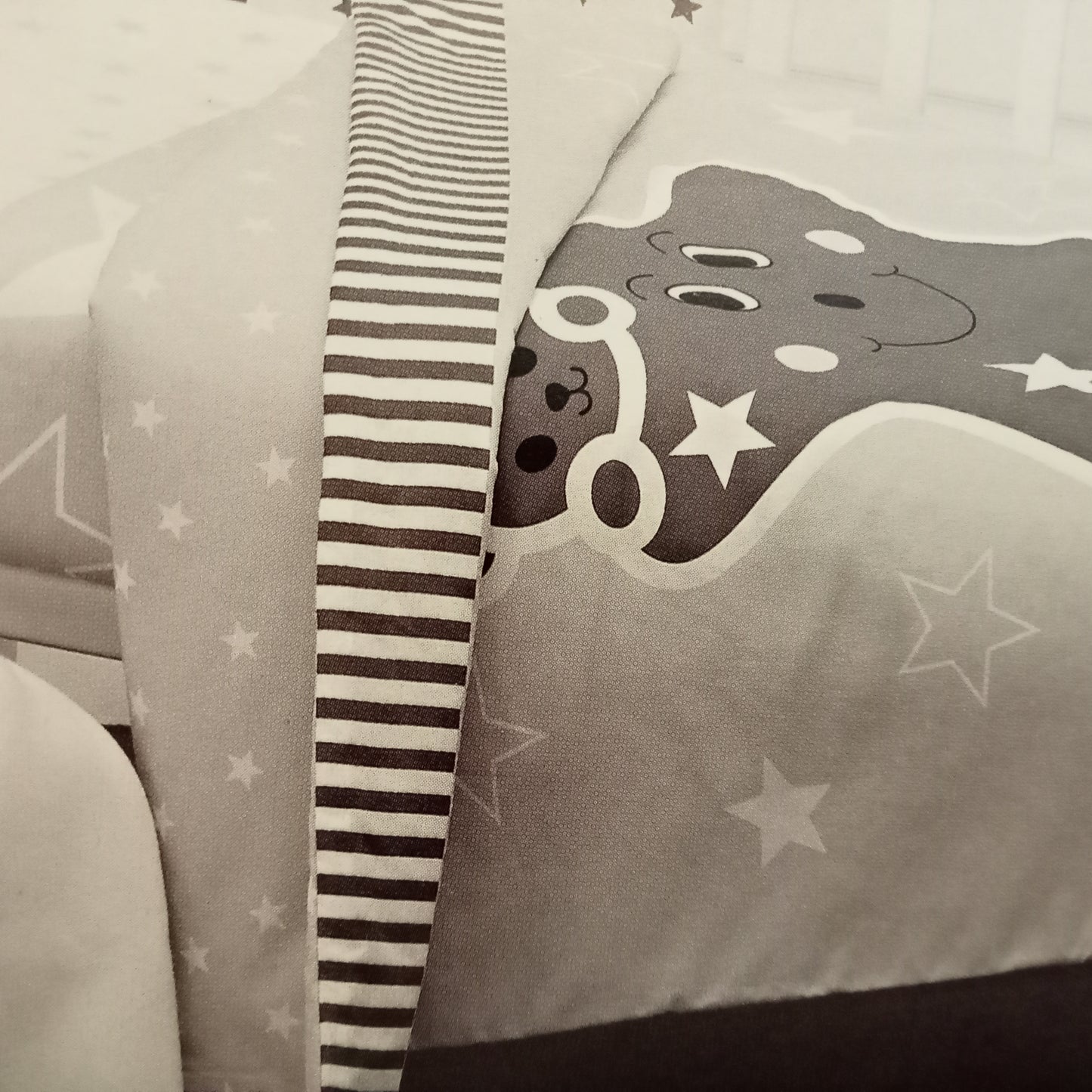 Star Cot Bed Set by Lullababy Linens