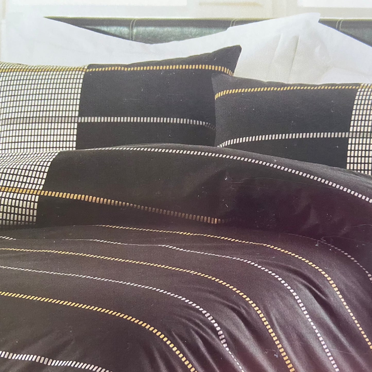 Lomond Duvet Set by Fusion