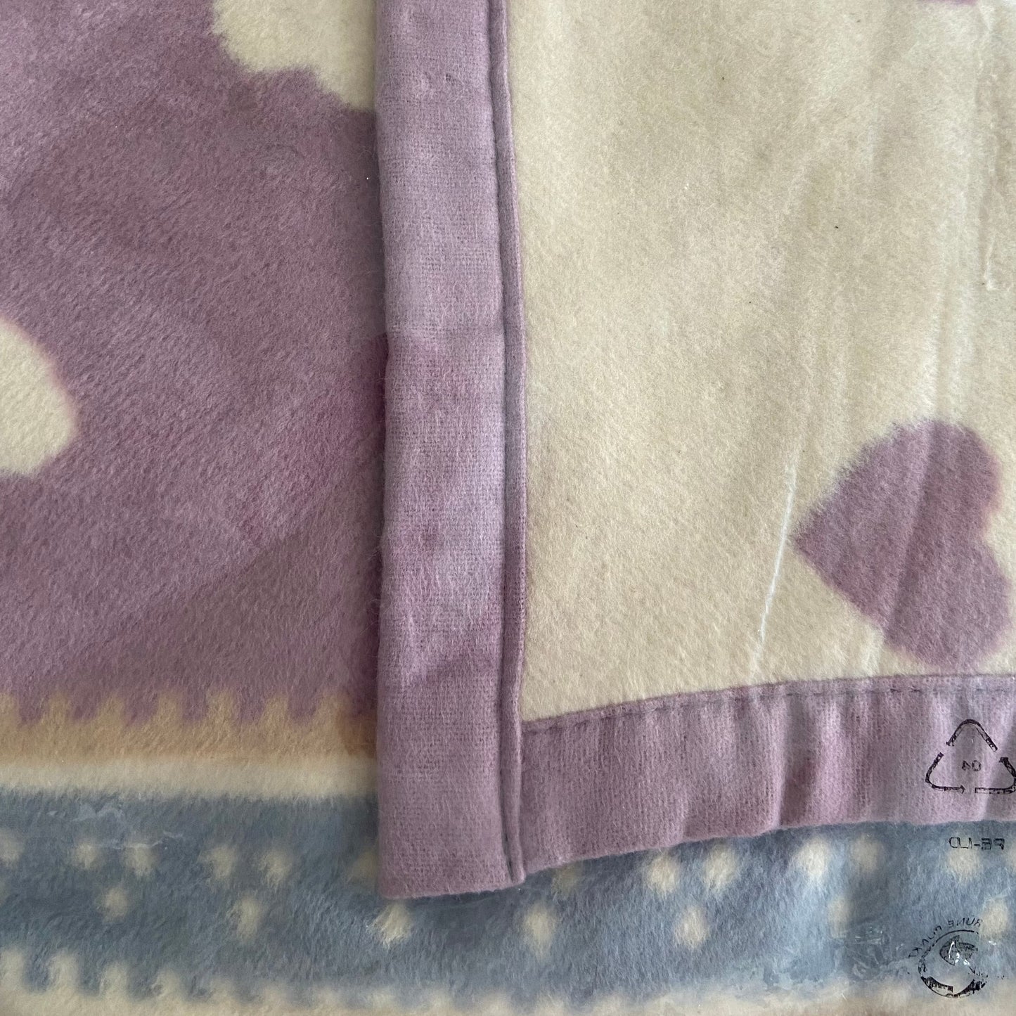 Billy Kids Blanket by Bocasa, Biederlack - Teddy Bear & Hearts - 75 x 100 cm