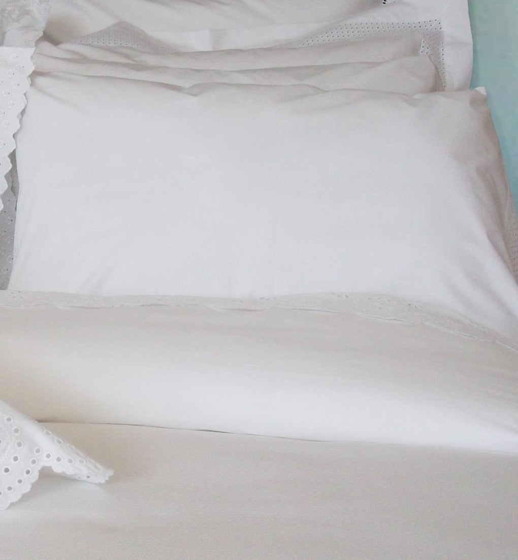 Flat Sheet by Dreamweaver Linens