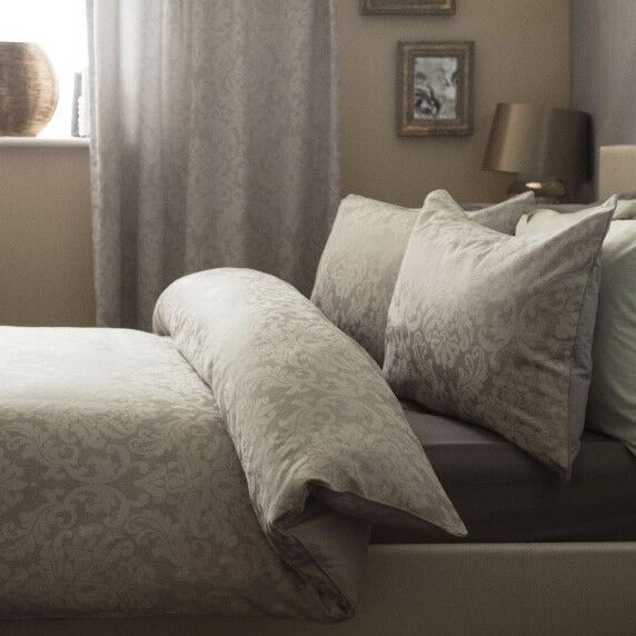 Bromley Duvet Set by Belledorm - Super King - Jacquard - Grey/Silver Tones