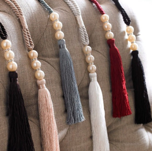 Royal Tieback by Alan Symonds & Co