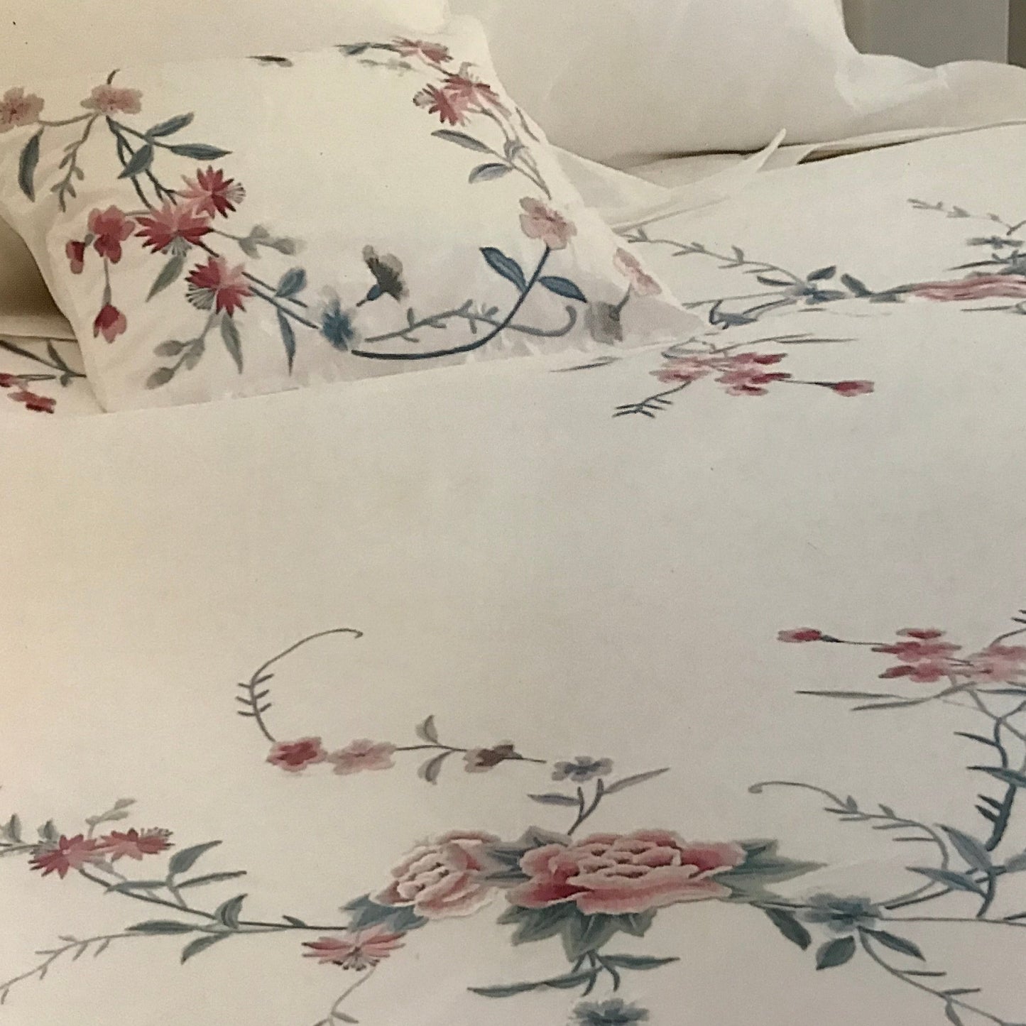 Garland Duvet Set by Good Housekeeping