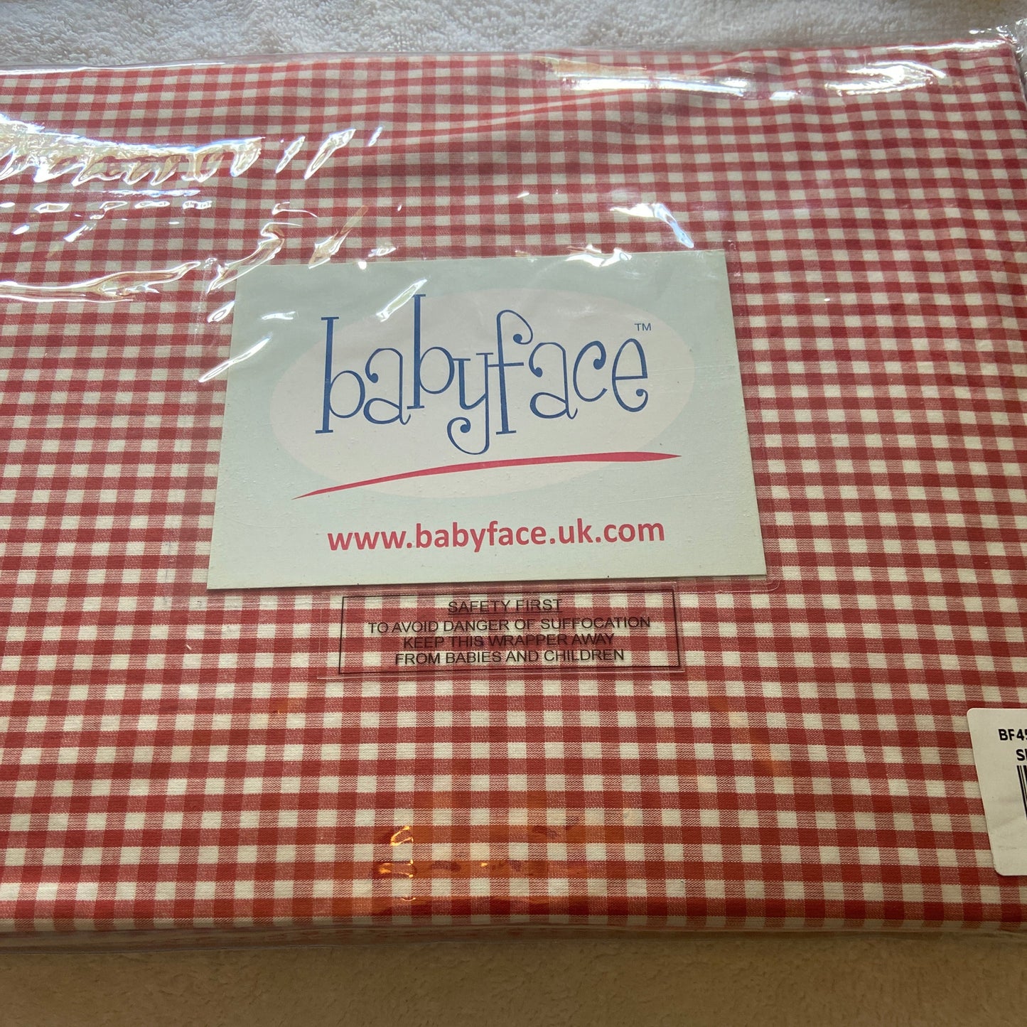 Gingham Fitted Sheet by Babyface