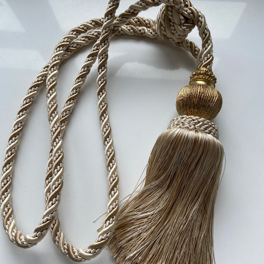 Florentine Medium Tieback by Jones Interiors