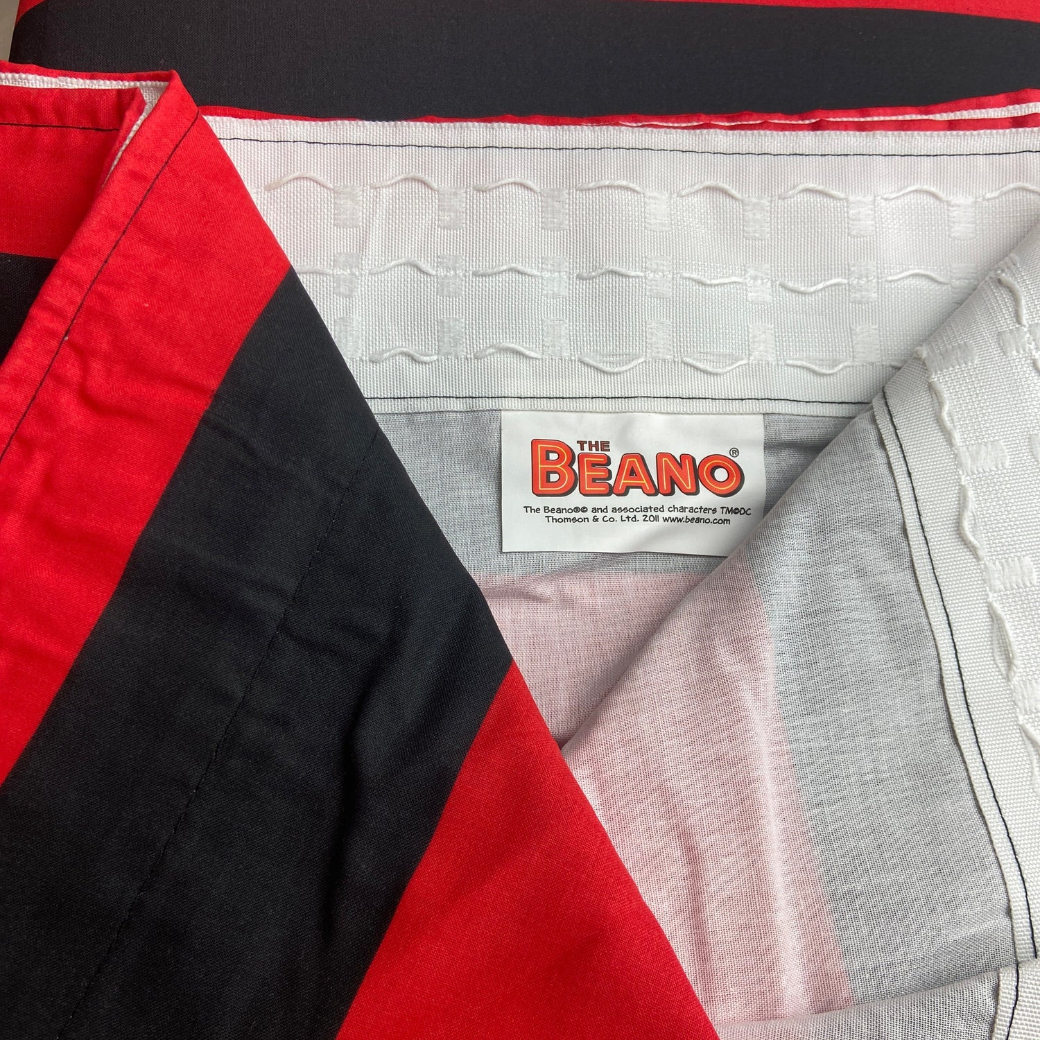 Black & Red Stripe Curtains - The Beano