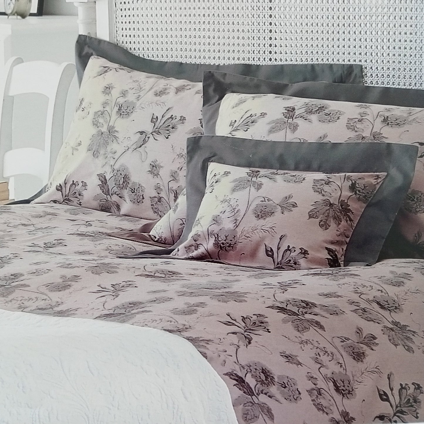 Belladonna Duvet Cover & Oxford Pillowcases by Country Living Home Collection