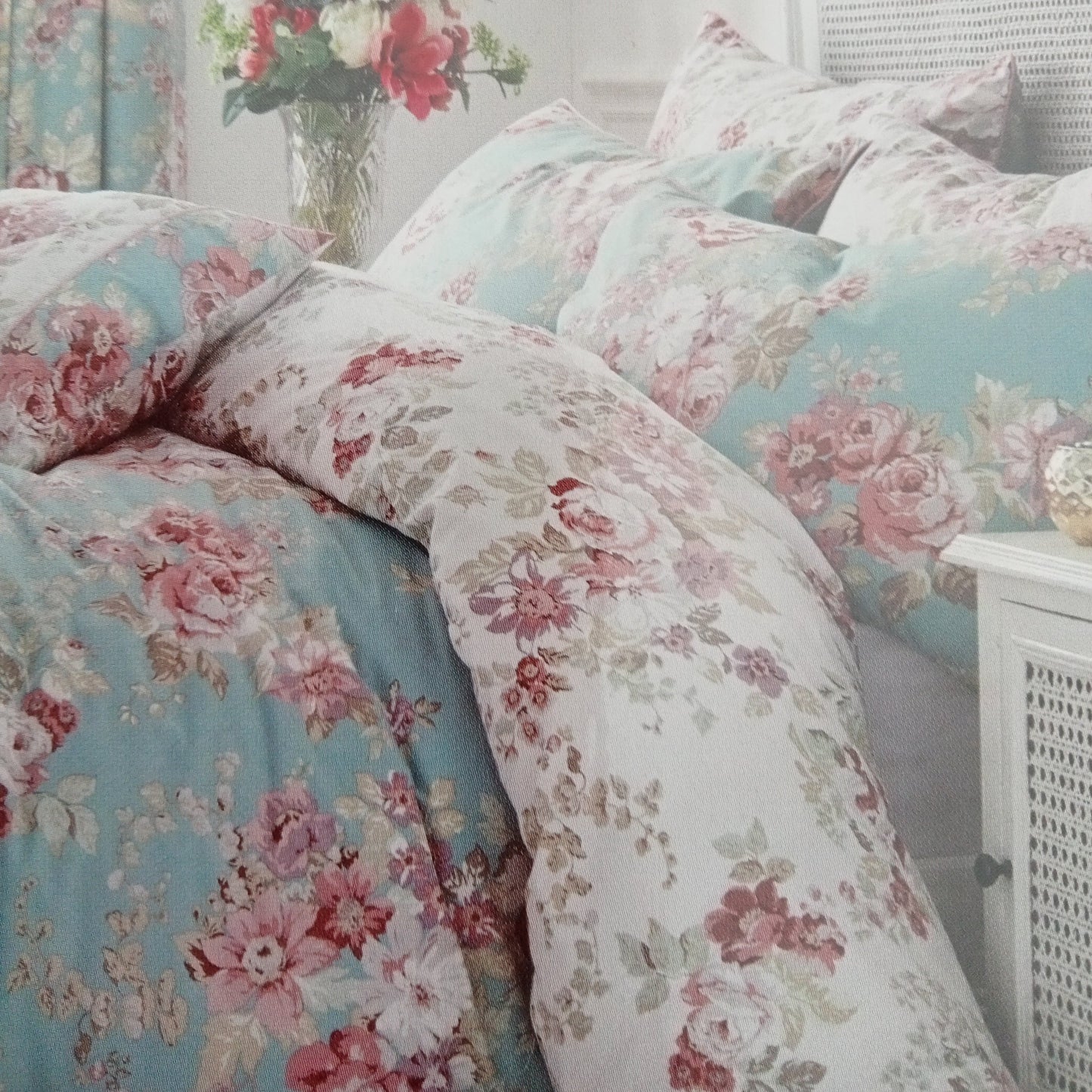 Country Floral Bedspread by Dorma