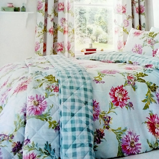 Chrysanthemum Check Bedspread by Catherine Lansfield