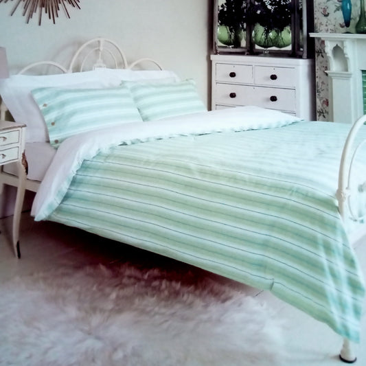 Oscar Duvet Set by Ditton Hill