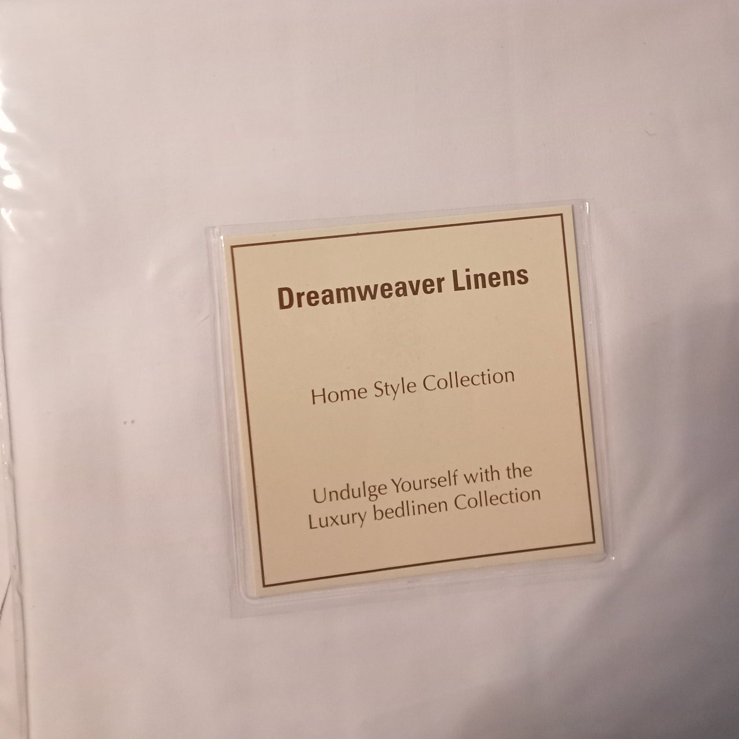 Fitted Sheet by Dreamweaver Linens