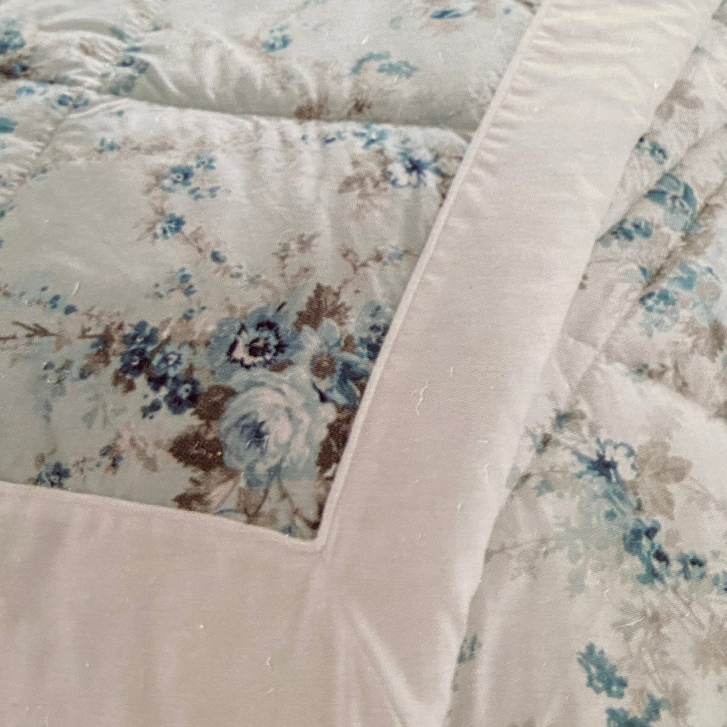 Garland Bouquet Bedspread by Dorma