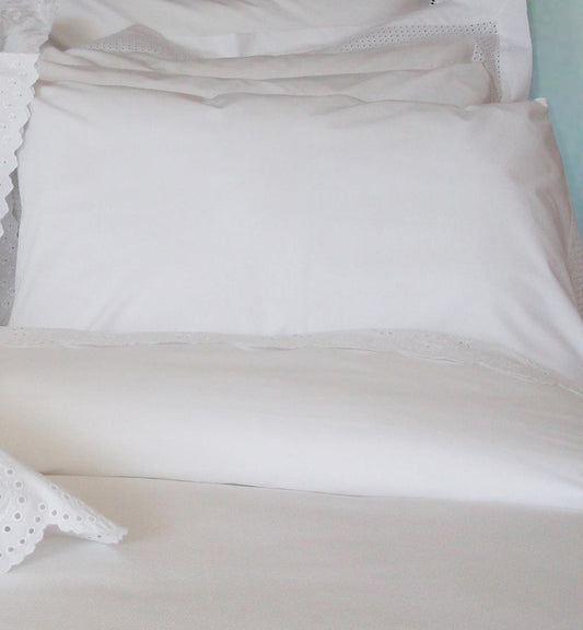 Flat Sheet by Dreamweaver Linens - 100% Cotton 400 Thread Count - Sateen Finish - Made in Portugal