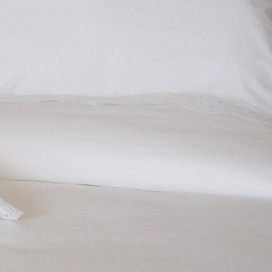 Fitted Sheet by Dreamweaver Linens - 100% Cotton 200 thread count