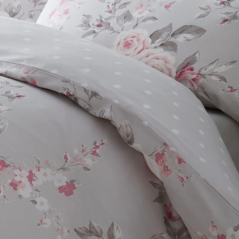 Canterbury Duvet Set by Catherine Lansfield