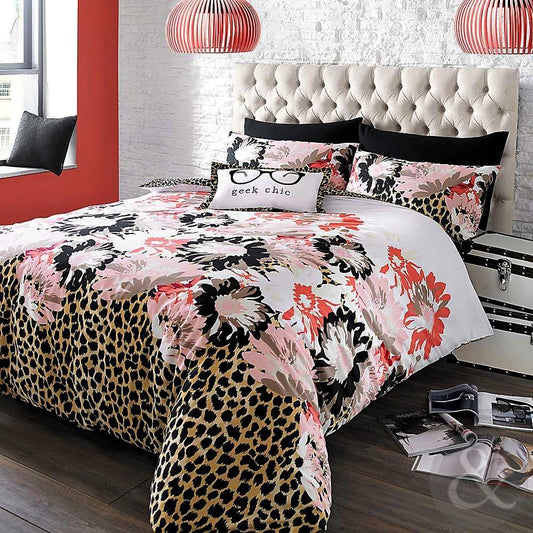 Madonna Duvet Set by Myleene