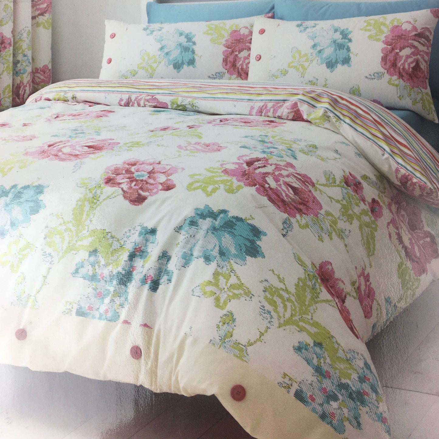 Stab Stitch Floral Duvet Set by Catherine Lansfield