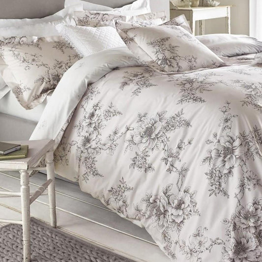 Jenna Duvet Set by Holly Willoughby
